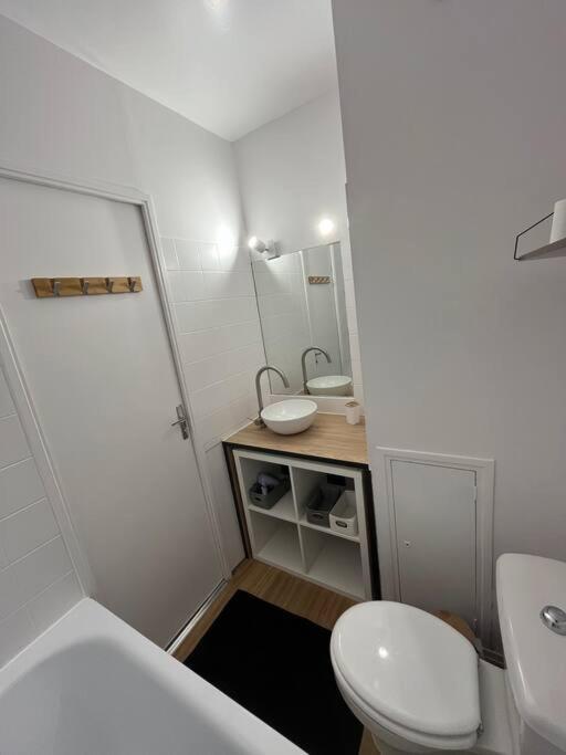 Appartement Douillet - Vue Mer - Piscine/ Tennis Cabourg Eksteriør billede